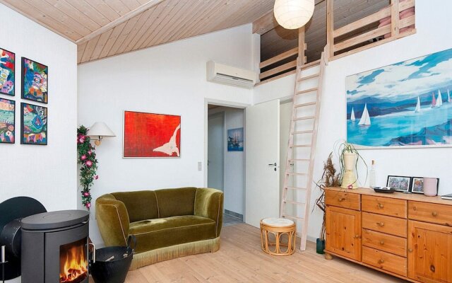 6 Person Holiday Home in Glesborg