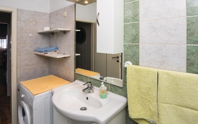 Awesome Home in Omis With Wifi and 1 Bedrooms