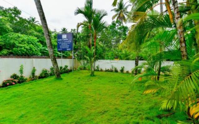 Lake Castle Alleppey Villa