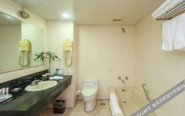 Jiangsu Dongtai Leida Hotel