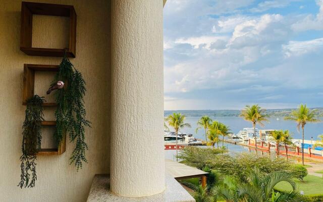 Flat Rosa encantador vista lago