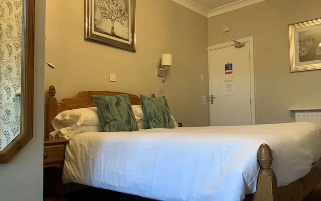 Red Lion Inn Partney