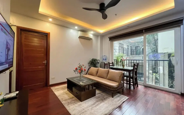 NINE HOUSING 535 Kim Ma