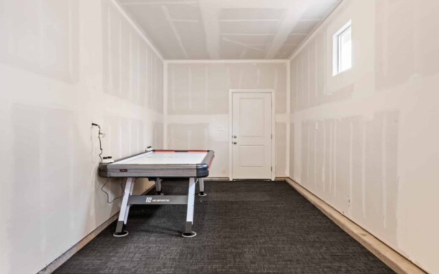 Blackbird 5 Bedroom Home