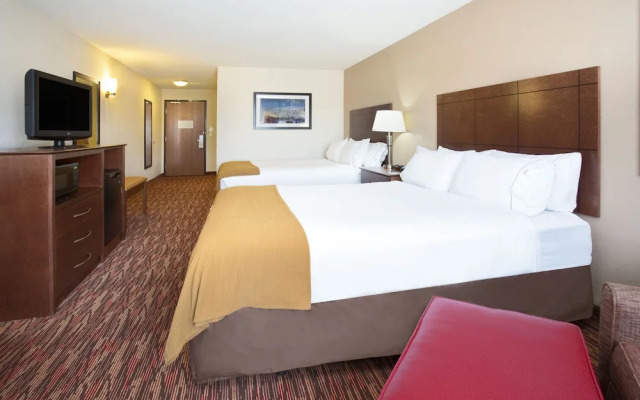 Holiday Inn Express Hotel & Suites Truth