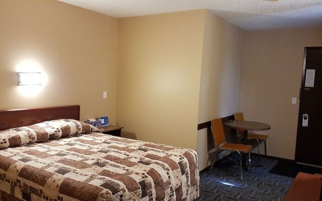 Golden West Motor Inn