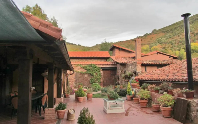 Casa de Montaña La Solana de Turza