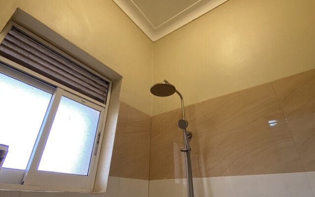 Modern Apartment in Kampala With Free Wi-fi