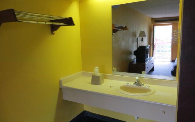 A2C Budget Hotel