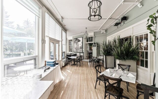 The Inn On Officers Garden