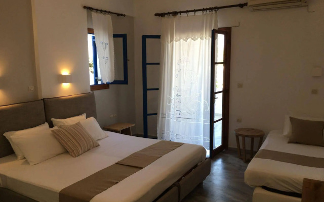 CAELI PAROS by Kostas and Ioanna Studios