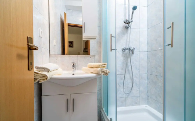 Apartments Zarac