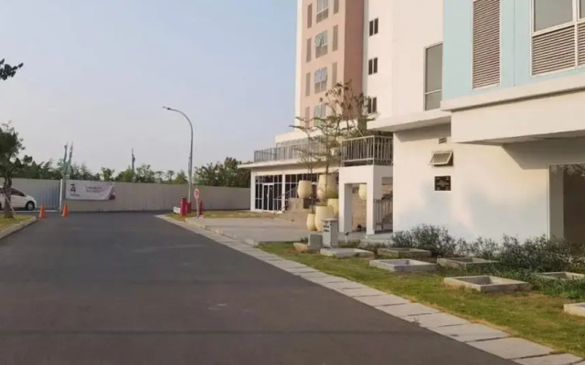 OYO 94107 Nomira Guest Room