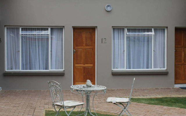 Fin & Feather Guest House