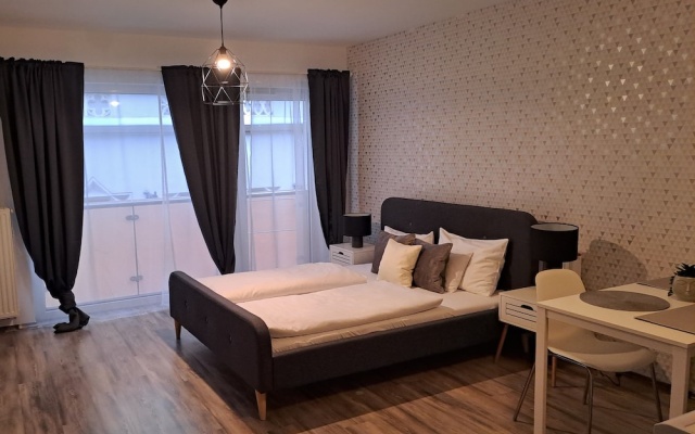 Standard Double Studio (full double bed)