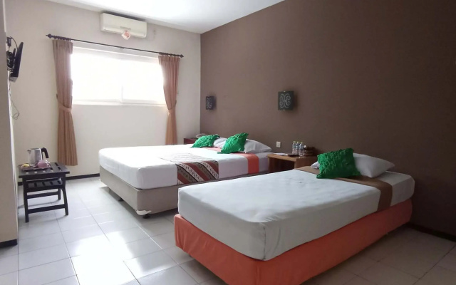 Helios Hotel
