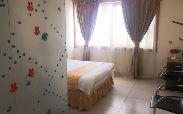 Shengtang Business Hotel