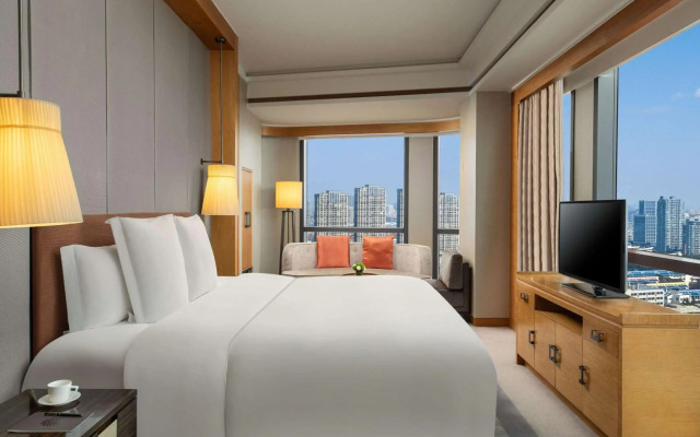 Pullman Haining