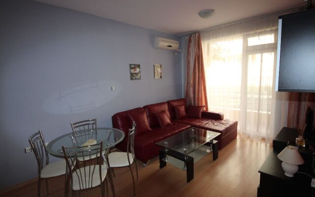 Sunny Day 5 Menada Apartments