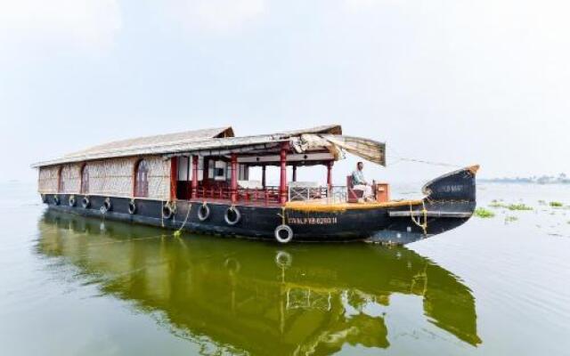 OYO 25089 Gold River Indraprastha Houseboat