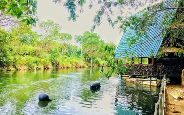Stone Carving Resort