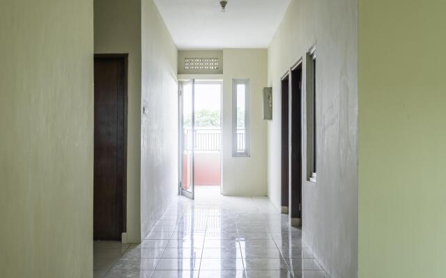 OYO 2132 Pondok Avicenna