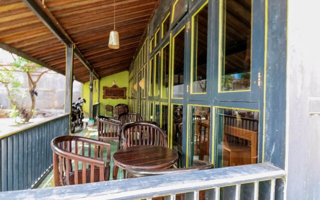 Embe Joglo Homestay