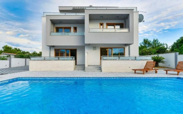 Villa Magy