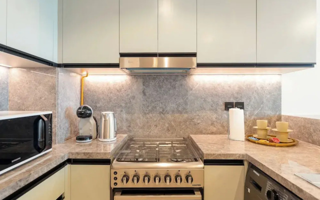 KeyRock Living - Golf Gate Apartment