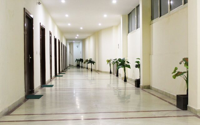 Oyo Rooms Yamuna Kinara Road