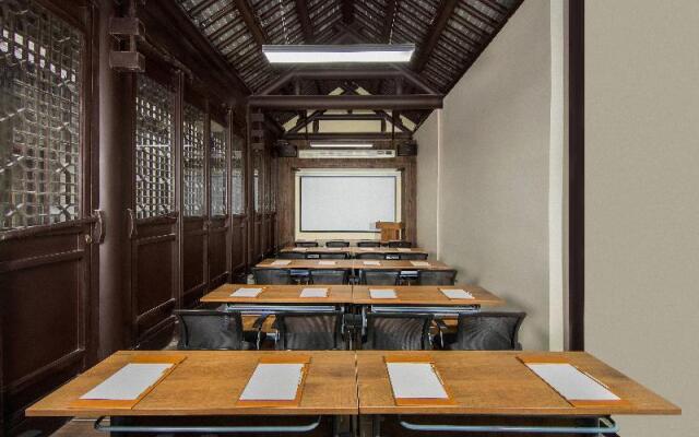 Blossom Hill Hotel Xuzhou Huilongwo