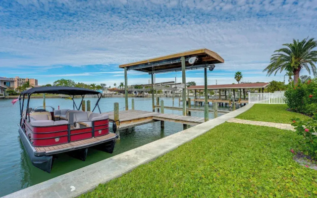 Walkable Waterfront Paradise: Home in Clearwater!