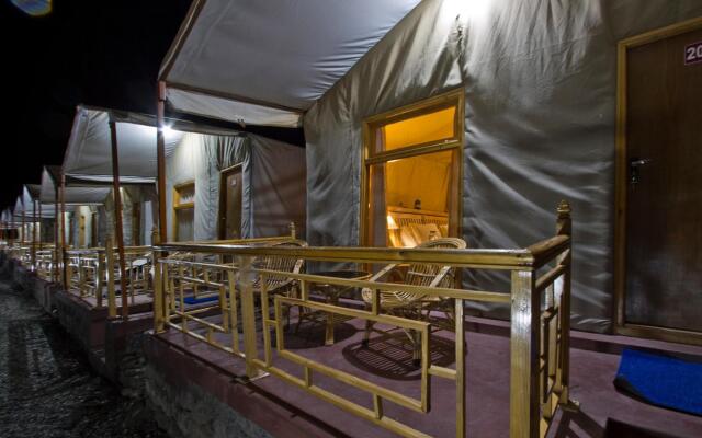 Pangong Retreat Camp