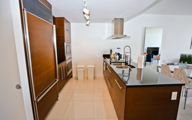 Nuovo Miami Apartments at Icon Brickell