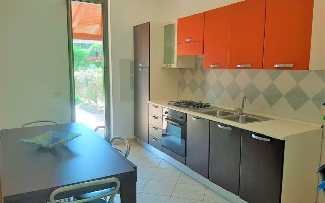 Spacious Aparyment in Campofelice di Roccella with Pool