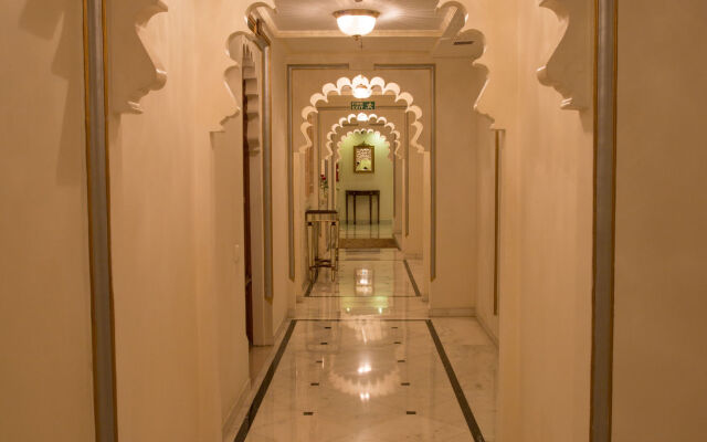 Taj Fateh Prakash Palace