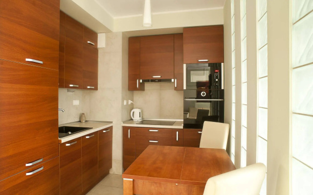 Silver Apartments