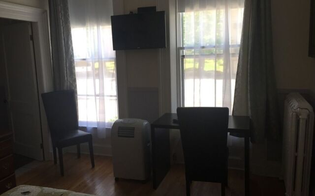 Prince Street Suites