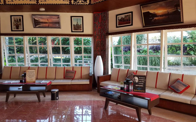 Parapat View Hotel