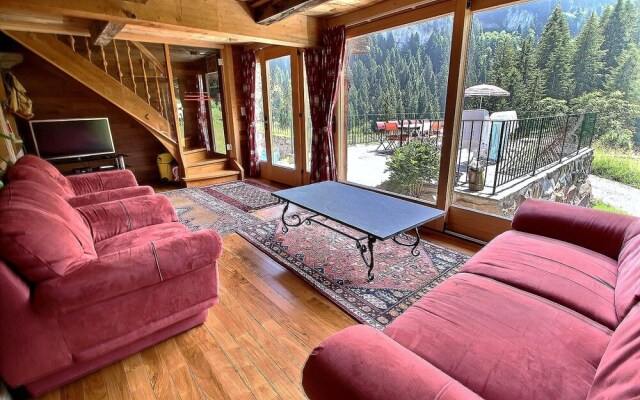 Chalet Les Croixpièces in a Exceptional Domain