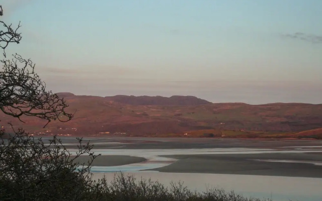 Llannor