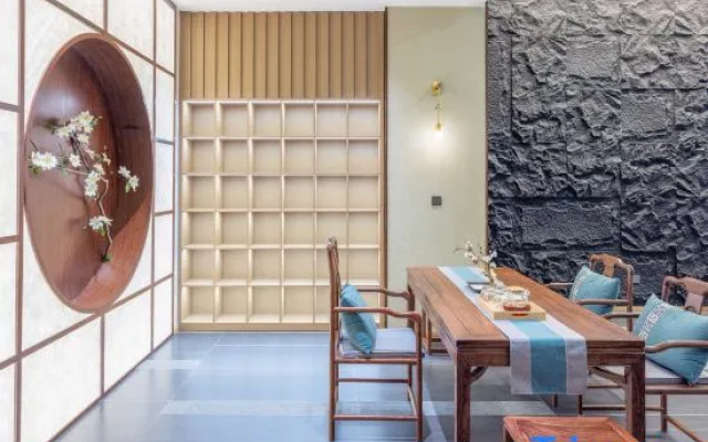 Jianguo HIDDEN Hotel (Shijiazhuang Station Normal University)