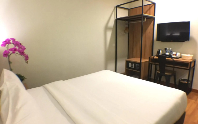 BIG M Hotel