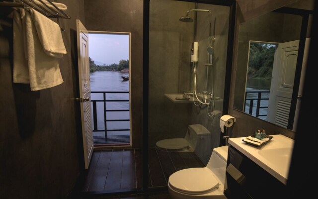 Kwai Tara Riverside Villas