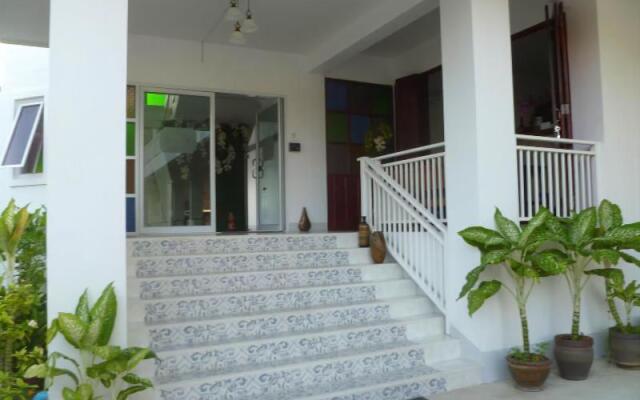 Ban Phraya Lanna Apartments