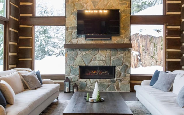 3354 Peak Drive