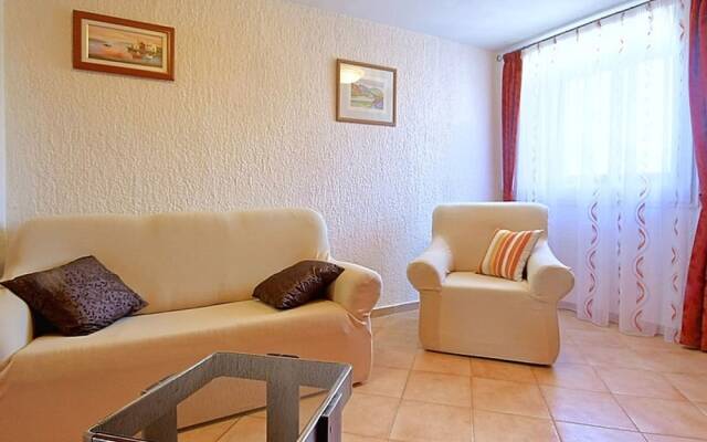 Rustic Villa in Žbandaj With Private Swimming Pool
