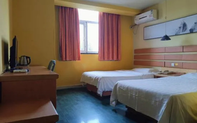 Yueyue Chain Hotel (Anqing No.2 People's Hospital)