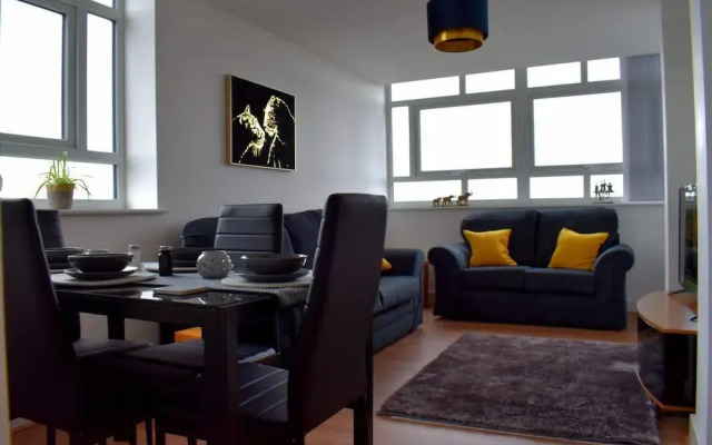 Remarkable 2-bed Apartment in Leafy Sefton Park