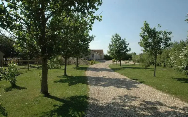 Harleys Court